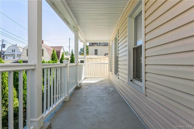 Photo - 156 Bellevue Pl