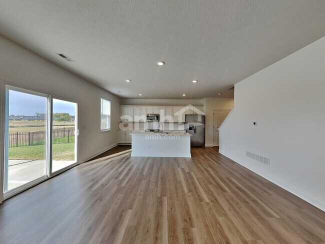 Photo - 9163 Henley Ave