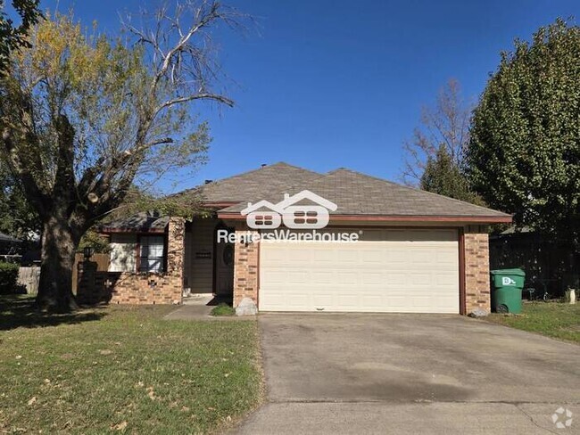 Building Photo - FOR RENT - MOVE IN READY - DENTON - 3BEDS ... Rental