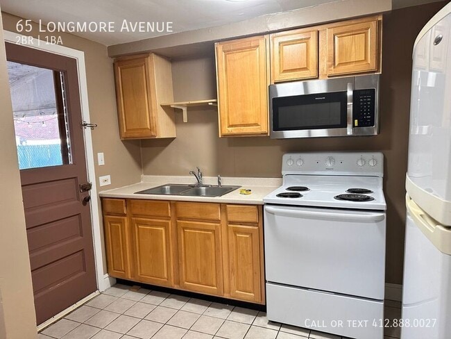 Photo - 65 Longmore Ave