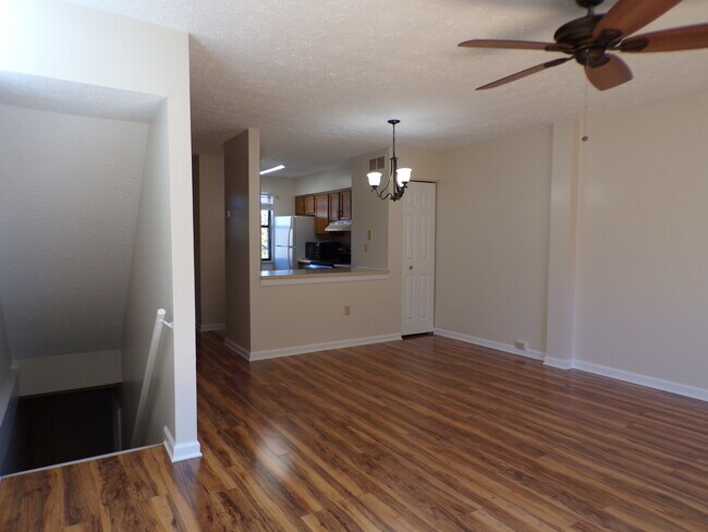 Photo - 144 Woodhaven Dr