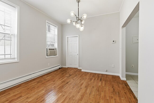 Building Photo - 154 South St Unit 1F