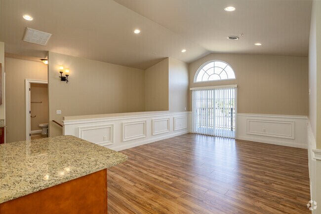 3BR, 2BA - 1,481SF - Living Room