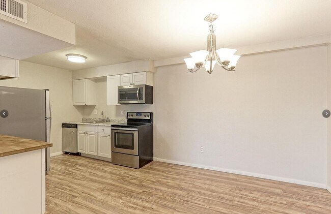 Photo - Well maintained Condo Westminster Unit 203