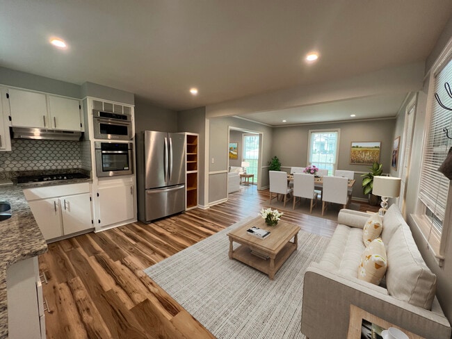 Photo - 5290 Green Hill Pl NE