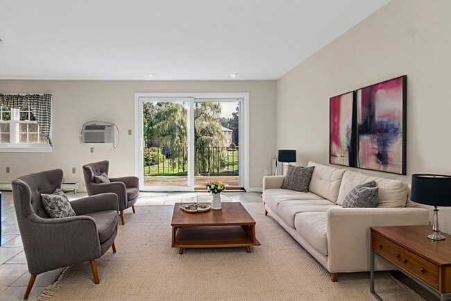 Photo - 35 Fernview Ave Unit 5