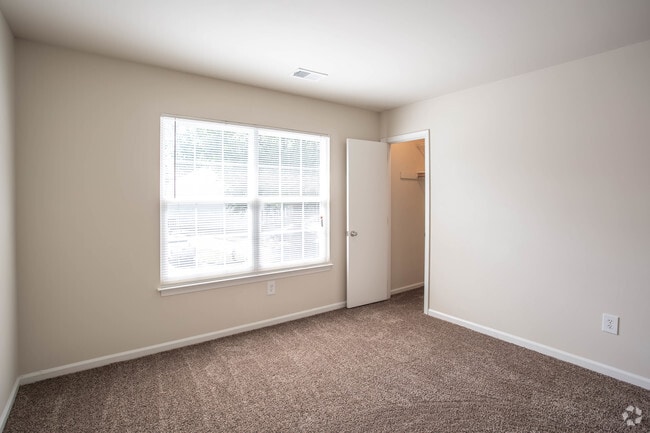 2BR,1.5BA,-1150SF