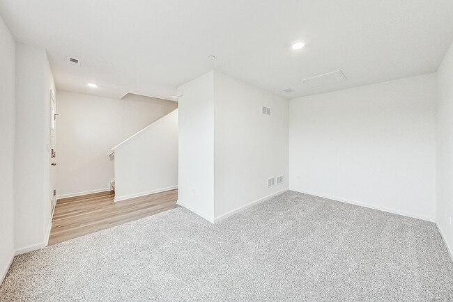 Photo - 341 Basin Ct