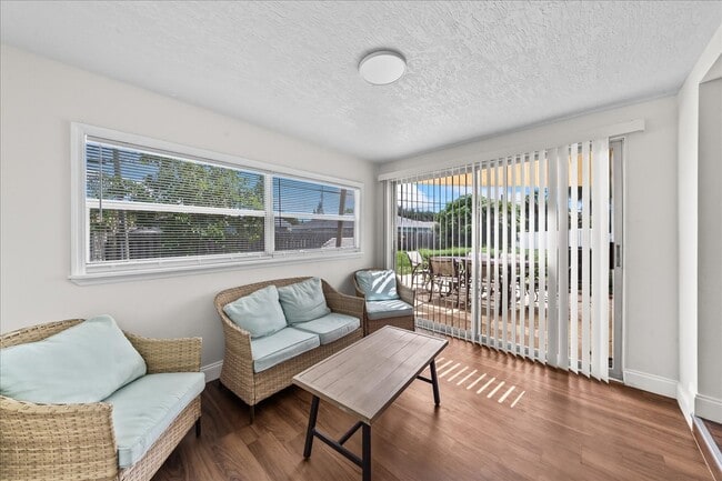 Sun Room - 1610 Glen Haven Dr