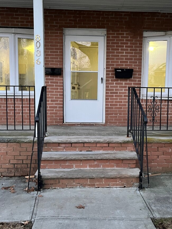 Photo - 8036 242nd St Unidad 1st Floor