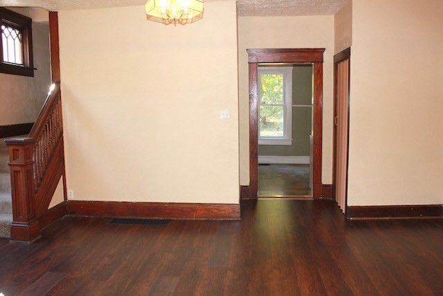 Photo - 281 W 5th St