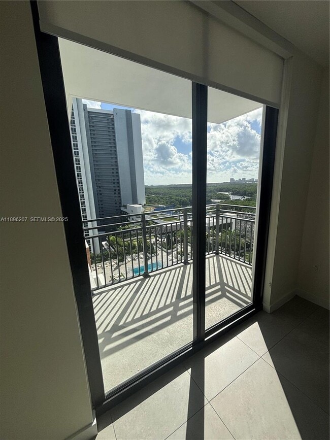 Photo - 16395 Biscayne Blvd Unit 1507