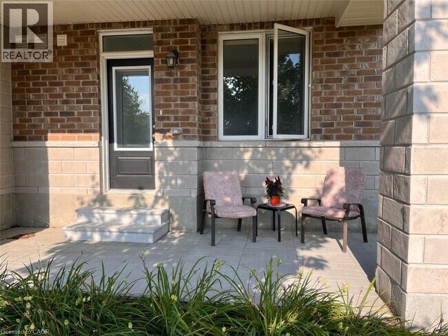 Photo - 40 Daylily Ln