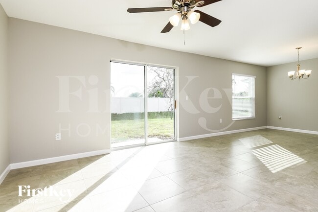 Photo - 453 Earhart Dr