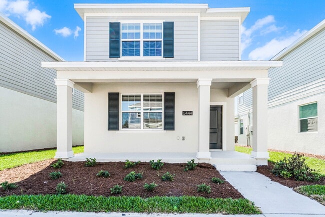 Building Photo - Available on July 10! Solar panel Spacious 3 bedroom house with all appliances included.