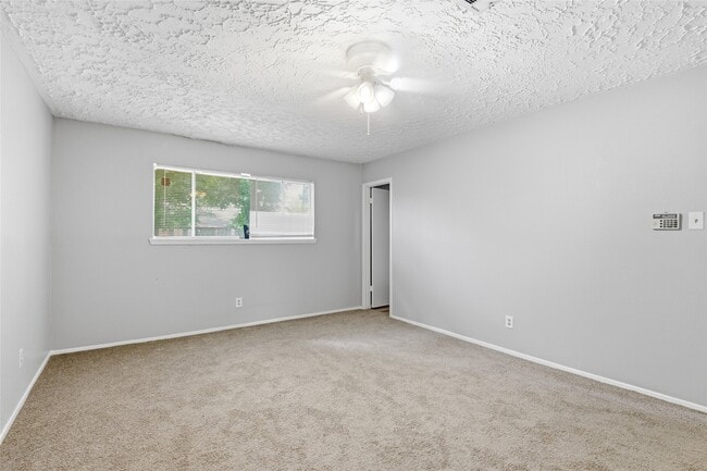 Photo - 6015 Knotty Post Ln