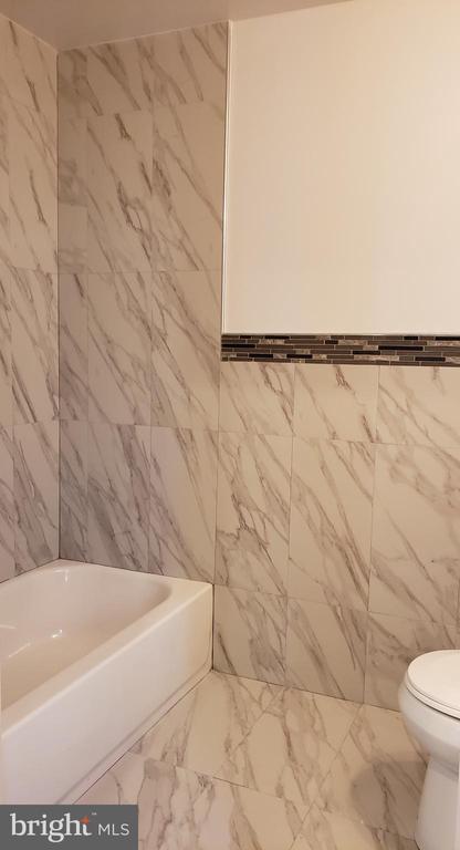 Photo - 5329 Woodland Ave