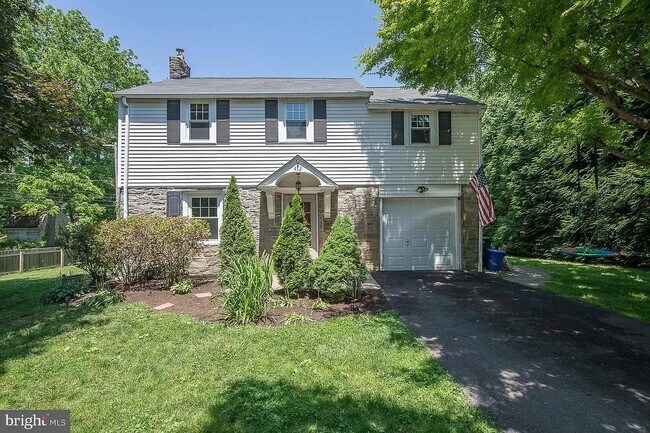 Photo - 412 Grange Rd