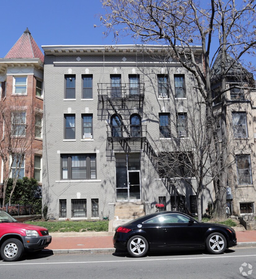 Photo - 1749 T St NW