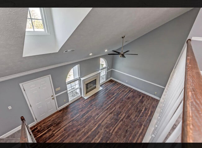Photo - 113 Hanover Pl