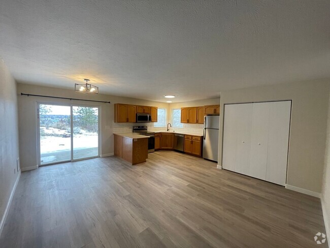 Building Photo - 1605 E Hartson Ave Unit 2 Rental