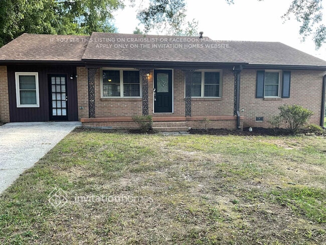 Building Photo - 1001 Sunrise Dr Rental