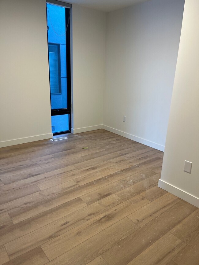 Photo - 238-238 Wellington Crescent Unité 3