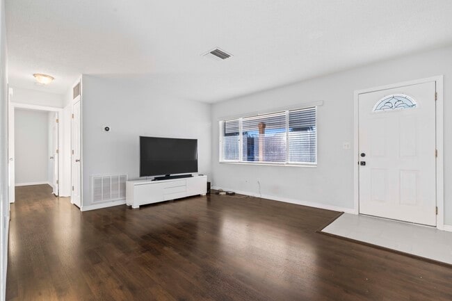 Photo - 353 Shirley Ave