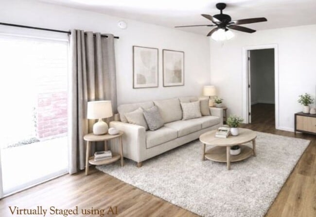 Building Photo - 8060 Kyle St Unit 8060