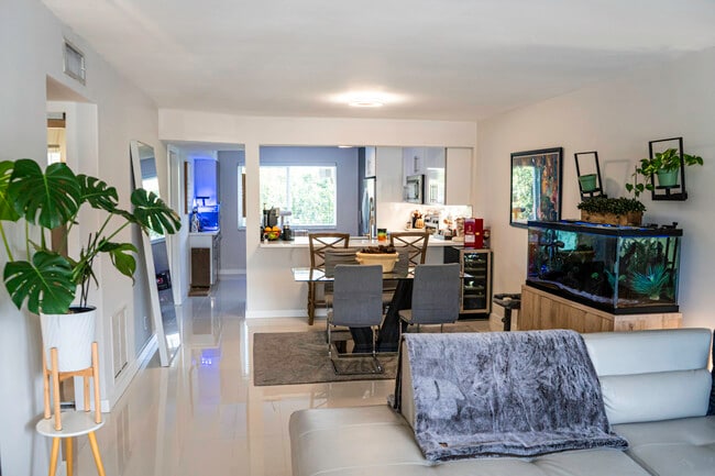 Photo - 55 SE 14th St Unit 1110