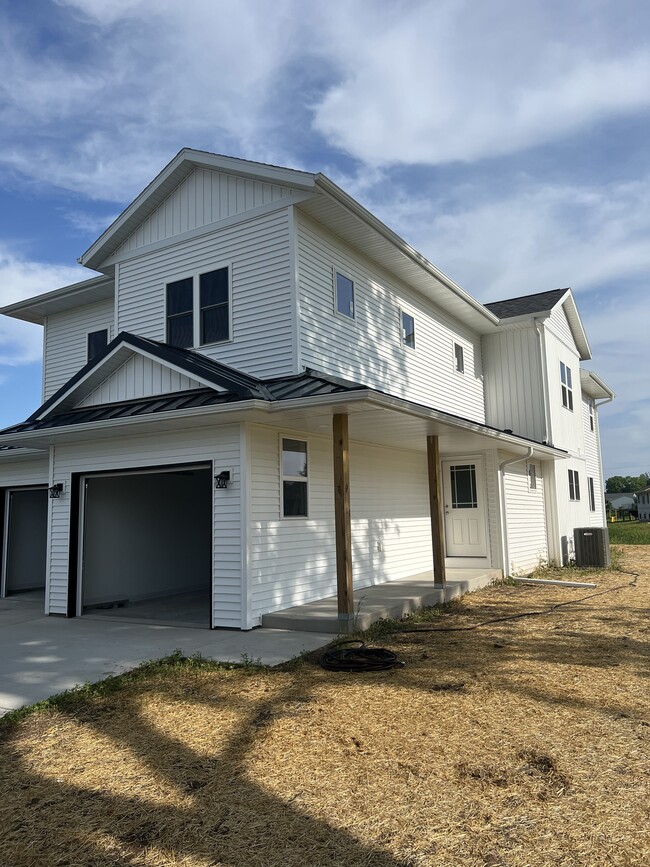 Building Photo - 500 Leavens Ave Unit 500 Rental