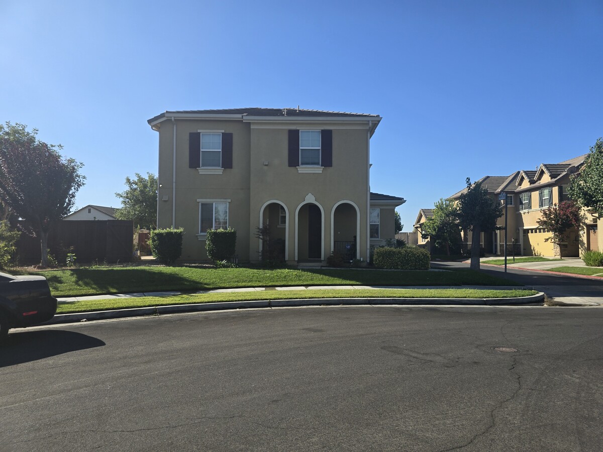 Photo - 17302 Walnut Burl Ln