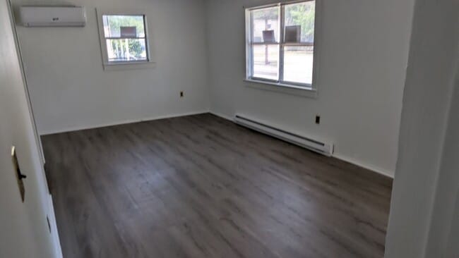 Photo - 711 Herrington Rd