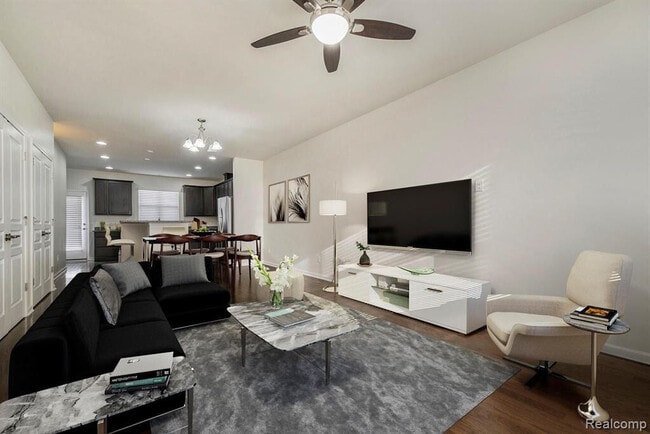 Photo - 329 Glenhurst Blvd