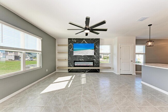 Photo - 3386 Hilltop Cir