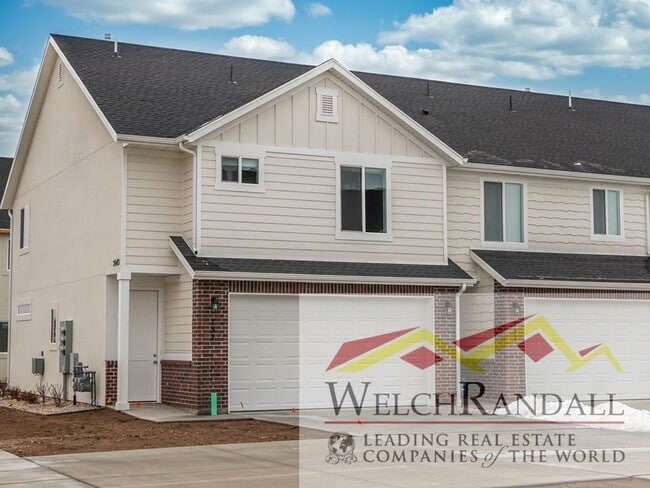 Building Photo - Beautiful 3 Bed 2.5 Bath Townhome in West ...