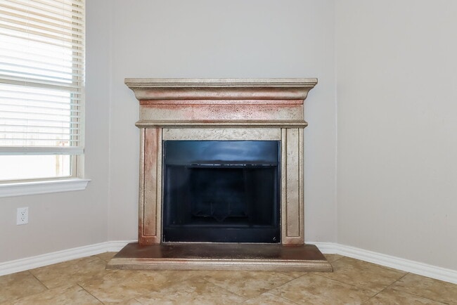 Photo - 1913 Chimney Dr