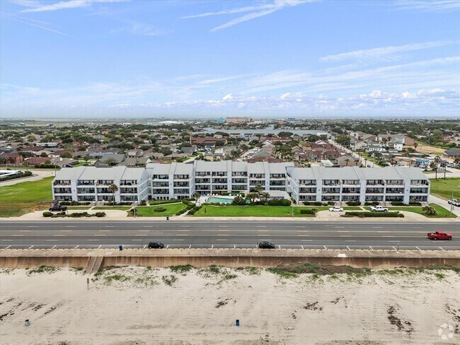 Building Photo - 7600 Seawall Blvd Unit 113 Rental