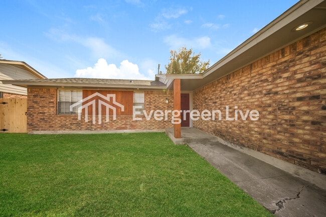 Photo - 8512 NW 86th St