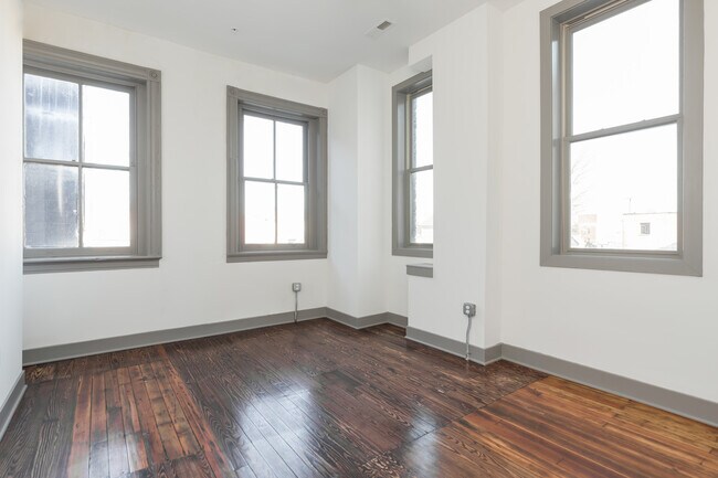 Photo - 1209 Hull St