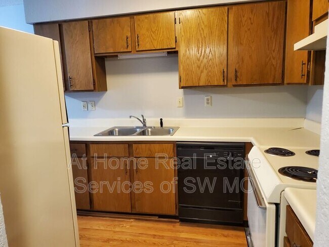 Photo - 1947 S Ingram Mill Rd Unit C2