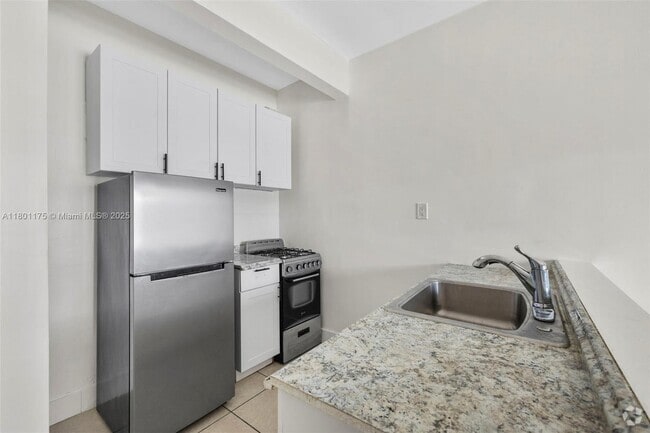 Building Photo - 8135 Crespi Blvd Unit 4 Rental
