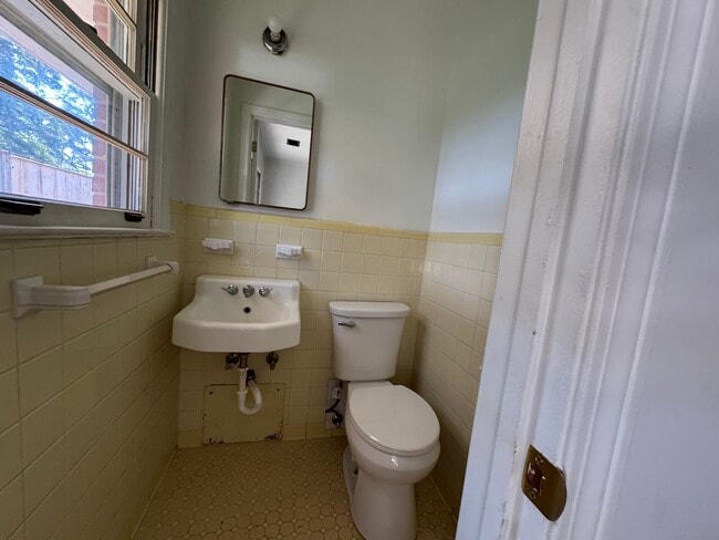 Photo - 1276 Denton Rd