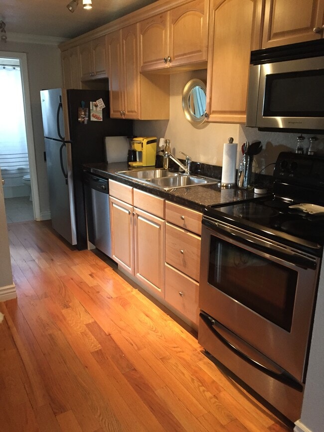 Photo - 558 N Washington St Unit 203