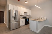 1BR, 1BA - 950SF