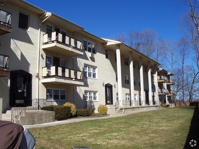 Building Photo - 21 Pavilion Rd Unit 6 Rental