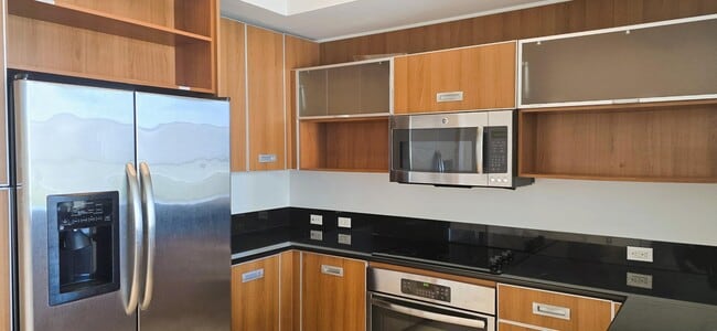 Photo - 410 Evernia St Unit 616