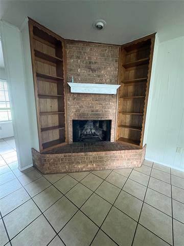 Photo - 411 Bond St