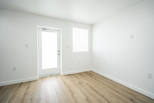 Photo - 1955 NW 2nd Ct