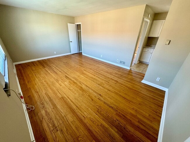 Photo - 1 Bedroom - Grandview Area Unidad 1234KIG